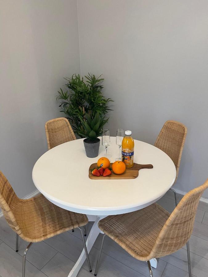 Romslig Sentralt I Sentrum Apartment